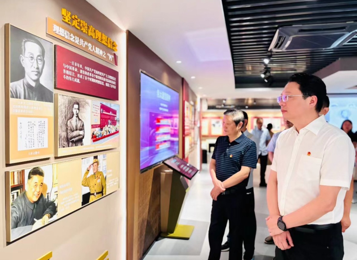市住房置业融资担保公司组织开展 庆“七一”系列活动